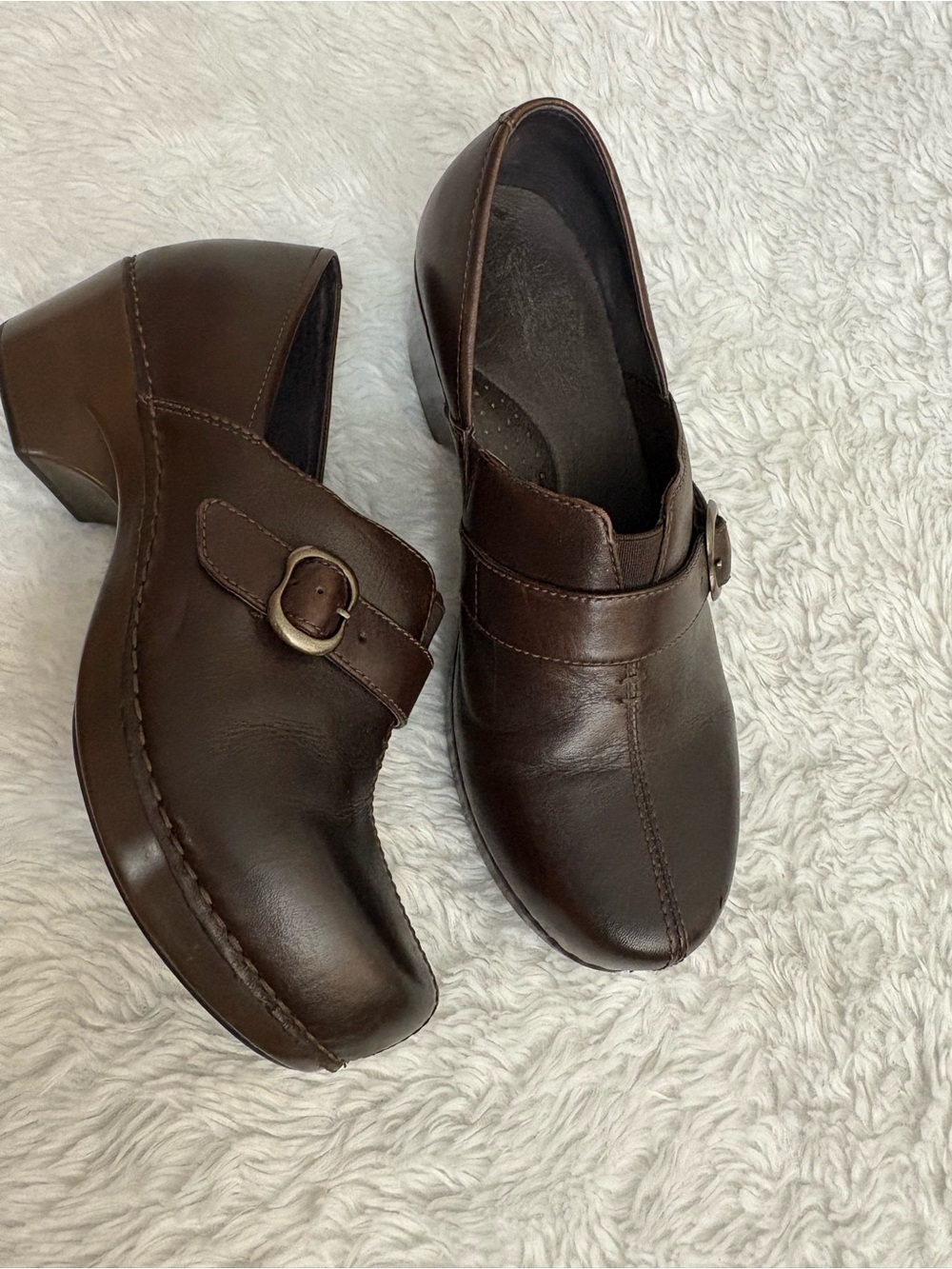 DANSKO Tamara Dark Brown
Leather Clogs Size 39 US 8.5
Workwear Nursing Comfort